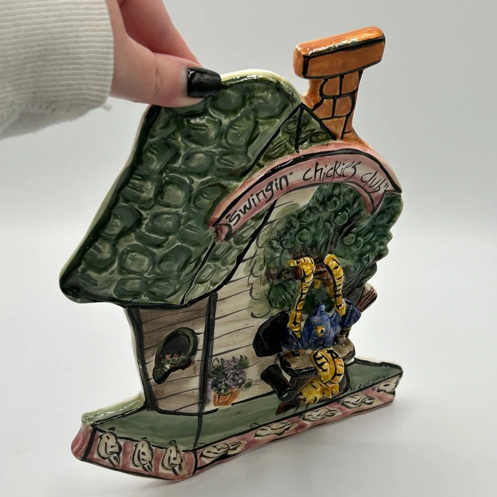 VTG Blue Sky Clayworks‎ H Goldmine Swingin Chickies Club Wall Hanging Folk Decor